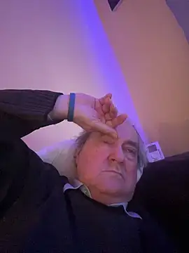 Snapshot of csikar chatting on February 21, 2026, 4:20 pm csikar online show from February 21, 2026, 4:20 pm