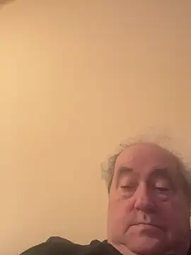 Snapshot of csikar chatting on February 4, 2026, 6:25 pm csikar online show from February 4, 2026, 6:25 pm