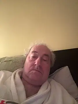 Snapshot of csikar chatting on February 19, 2026, 5:48 am csikar online show from February 19, 2026, 5:48 am