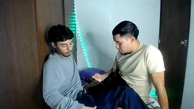 Snapshot of top_jax1 chatting on January 11, 2026, 4:52 am top jax1 online show from January 11, 2026, 4:52 am