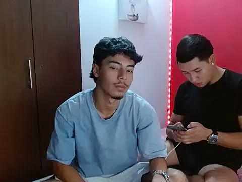 Snapshot of top_jax1 chatting on February 16, 2026, 11:35 pm top jax1 online show from February 16, 2026, 11:35 pm