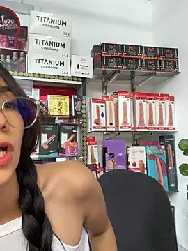 Snapshot of lunaluxury22 chatting on February 2, 2026, 7:46 pm lunaluxury22 online show from February 2, 2026, 7:46 pm