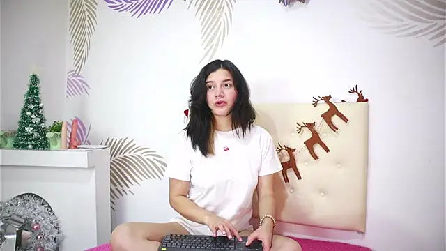 Snapshot of AlexiaClark7 chatting on December 14, 2025, 3:24 am AlexiaClark7 online show from December 14, 2025, 3:24 am