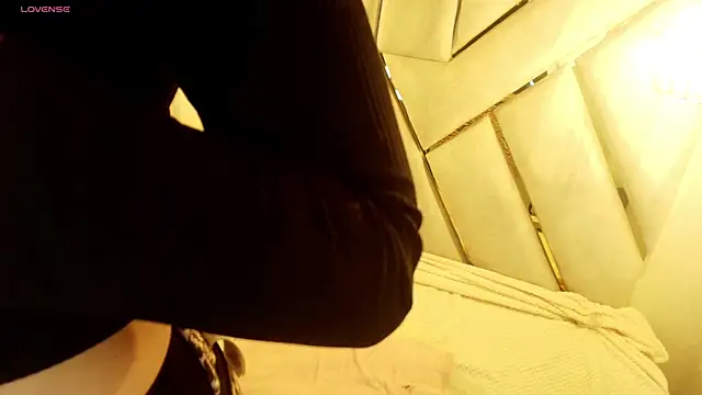 Lovely-martina online show from January 12, 2026, 7:31 pm