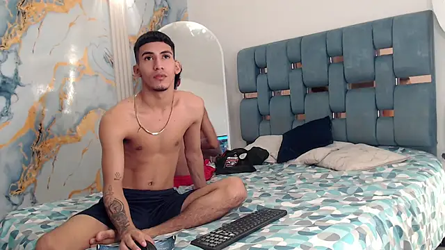 Snapshot of DIAMOND_BLACKS chatting on April 11, 2026, 7:45 am DIAMOND BLACKS online show from April 11, 2026, 7:45 am