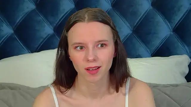 Snapshot of ArinaKubrick chatting on February 24, 2026, 4:41 pm ArinaKubrick online show from February 24, 2026, 4:41 pm