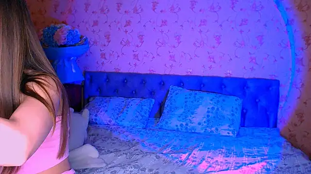 BitterPeach online show from March 23, 2026, 8:30 pm