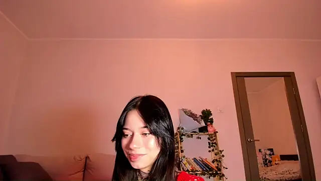 Snapshot of Crystal_zen chatting on December 17, 2025, 7:08 pm Crystal zen online show from December 17, 2025, 7:08 pm