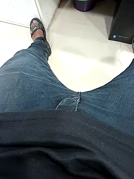 Snapshot of strongtits chatting on December 16, 2025, 12:53 pm strongtits online show from December 16, 2025, 12:53 pm