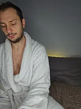 Snapshot of Lovebackground chatting on January 7, 2026, 1:38 pm Lovebackground online show from January 7, 2026, 1:38 pm