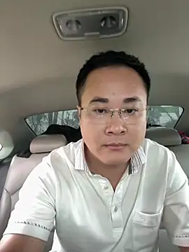 Snapshot of battman4488 chatting on March 7, 2026, 3:46 am battman4488 online show from March 7, 2026, 3:46 am