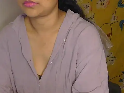 Snapshot of Cristina_love69 chatting on April 16, 2026, 10:49 am Cristina love69 online show from April 16, 2026, 10:49 am