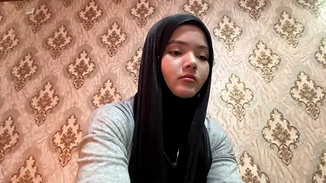 Katepleaurxo online show from May 7, 2026, 5:11 am