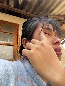 Snapshot of Nika-be chatting on April 10, 2026, 12:39 am Nika-be online show from April 10, 2026, 12:39 am