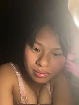 Snapshot of Nika-be chatting on April 11, 2026, 8:18 am Nika-be online show from April 11, 2026, 8:18 am