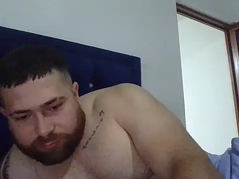 Snapshot of hammerwhite01 chatting on December 16, 2025, 1:26 pm hammerwhite01 online show from December 16, 2025, 1:26 pm