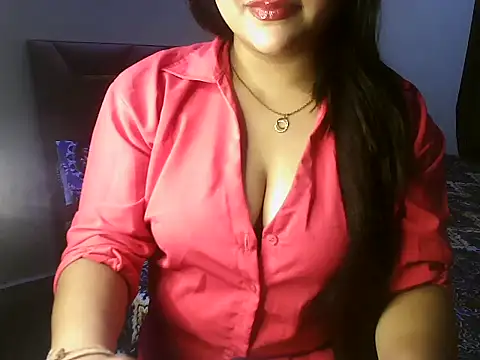 Wanii32 online show from May 3, 2026, 5:45 am