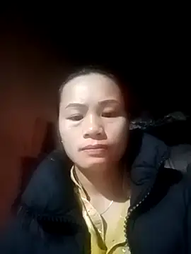 Snapshot of honey-kis chatting on December 15, 2025, 10:04 pm honey-kis online show from December 15, 2025, 10:04 pm