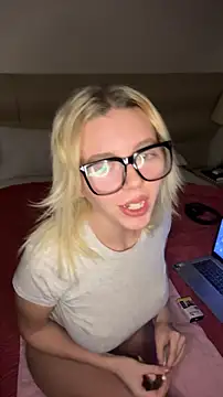 MonaNoire online show from February 13, 2026, 7:36 pm