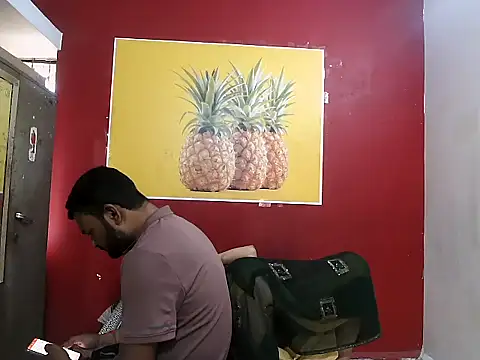 Lovelycouple25 online show from March 11, 2026, 6:40 am