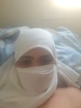 katiyvy online show from December 18, 2025, 4:44 pm