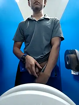 kaykayyy 23 online show from December 17, 2025, 9:25 am