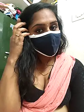 Snapshot of pattupattuma27 chatting on February 15, 2026, 6:14 am pattupattuma27 online show from February 15, 2026, 6:14 am