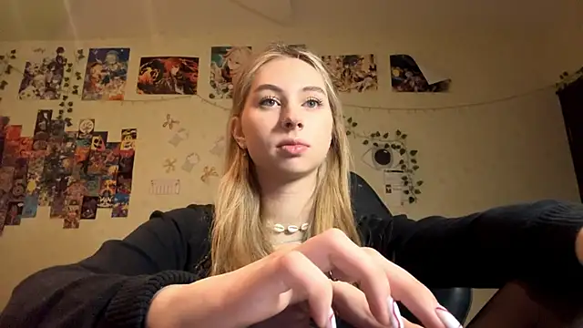 Snapshot of JanelBray chatting on January 6, 2026, 4:16 am JanelBray online show from January 6, 2026, 4:16 am