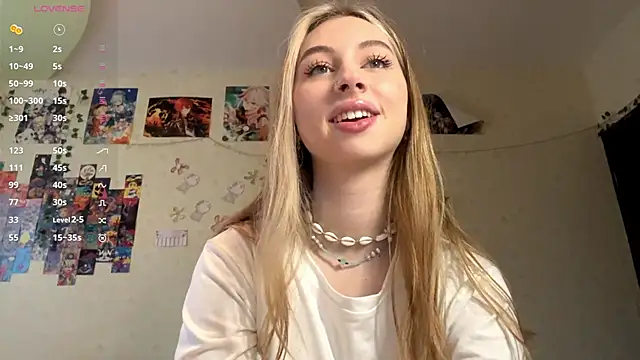 Snapshot of JanelBray chatting on December 22, 2025, 1:00 pm JanelBray online show from December 22, 2025, 1:00 pm