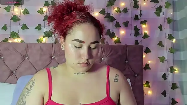 Ayla-marttinez online show from March 28, 2026, 12:55 am