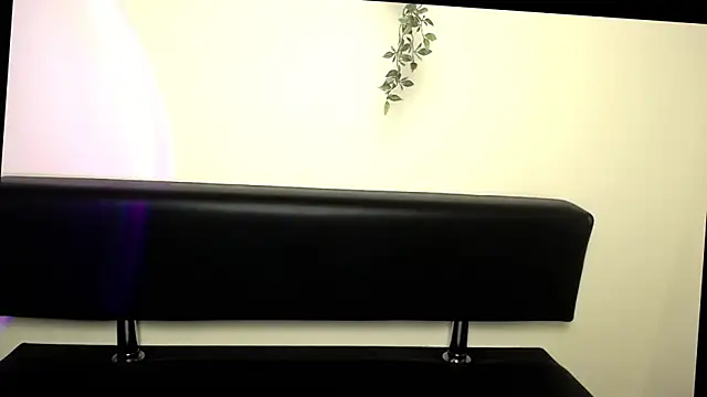 LiliaErmi online show from April 14, 2026, 6:18 am