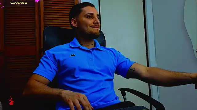 Snapshot of King_meruem chatting on January 15, 2026, 8:45 pm King meruem online show from January 15, 2026, 8:45 pm