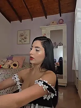 Esmeralda Rossi online show from February 10, 2026, 5:45 pm