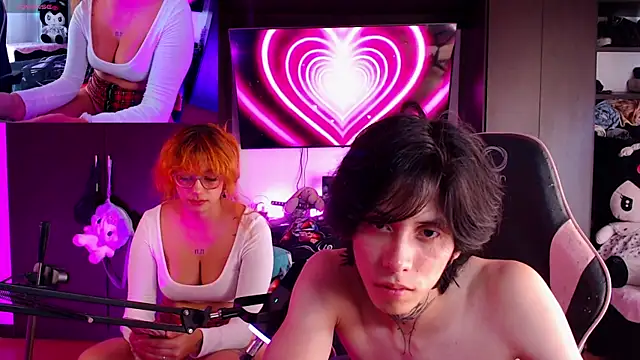 Snapshot of HAHorny chatting on December 21, 2025, 7:26 pm HAHorny online show from December 21, 2025, 7:26 pm