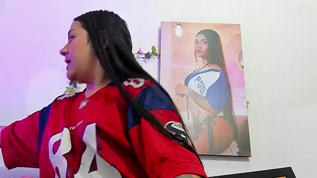 Hanna moore10 online show from March 9, 2026, 7:06 pm