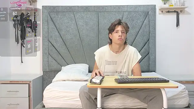 LoganRyder OS online show from December 15, 2025, 6:41 am