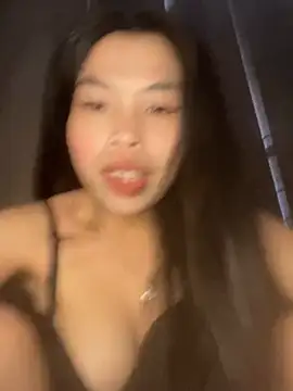 Snapshot of lux-su chatting on April 11, 2026, 11:41 pm lux-su online show from April 11, 2026, 11:41 pm