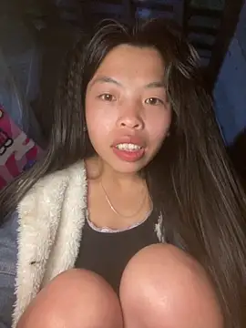 Snapshot of lux-su chatting on April 2, 2026, 8:48 pm lux-su online show from April 2, 2026, 8:48 pm