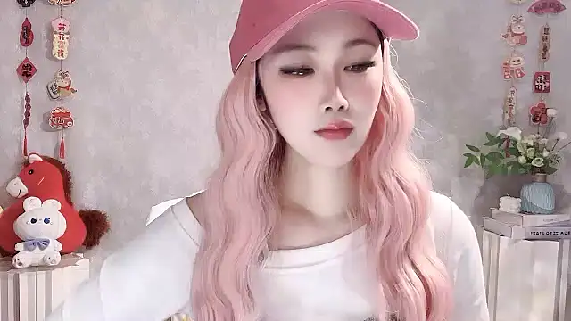 Snapshot of Pinkgirl520 chatting on March 29, 2026, 2:35 am Pinkgirl520 online show from March 29, 2026, 2:35 am