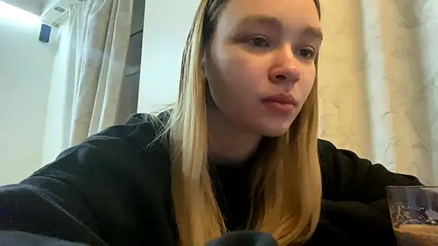 Snapshot of Leifuture chatting on February 25, 2026, 4:23 am Leifuture online show from February 25, 2026, 4:23 am