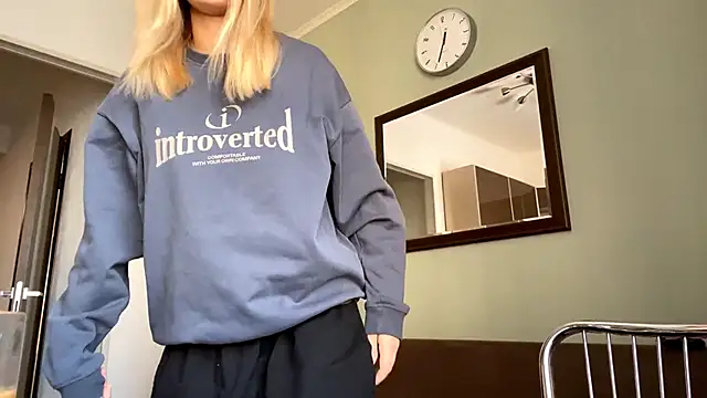 Snapshot of Leifuture chatting on January 17, 2026, 5:33 am Leifuture online show from January 17, 2026, 5:33 am