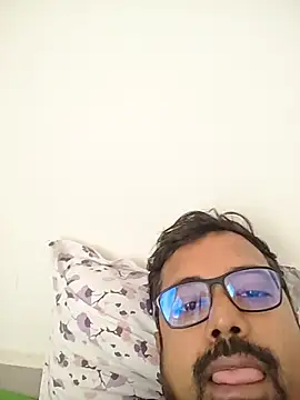 Snapshot of pervertedoc32m chatting on December 14, 2025, 6:52 am pervertedoc32m online show from December 14, 2025, 6:52 am