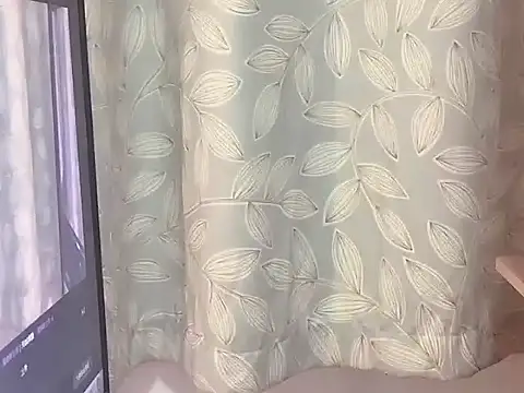 Snapshot of Demomo2 chatting on December 16, 2025, 3:05 pm Demomo2 online show from December 16, 2025, 3:05 pm