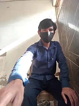 Snapshot of Niteenku chatting on April 15, 2026, 3:01 am Niteenku online show from April 15, 2026, 3:01 am