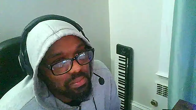 MrUnintentional online show from December 20, 2025, 2:47 am