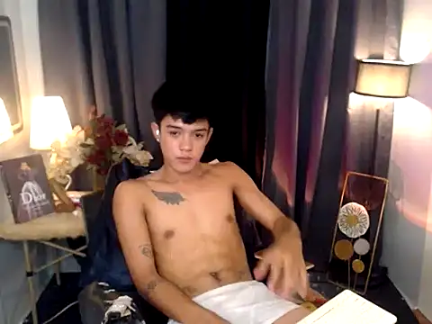 Snapshot of robin_hotcummerx chatting on December 17, 2025, 7:02 am robin hotcummerx online show from December 17, 2025, 7:02 am