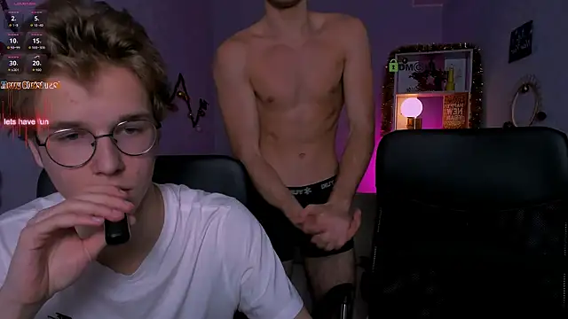 Snapshot of leon_lie chatting on January 8, 2026, 4:57 pm leon lie online show from January 8, 2026, 4:57 pm