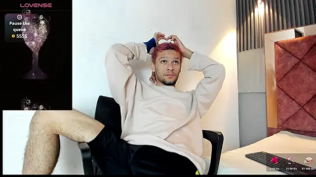 Snapshot of TAYSON_SCOTT chatting on January 9, 2026, 1:18 pm TAYSON SCOTT online show from January 9, 2026, 1:18 pm