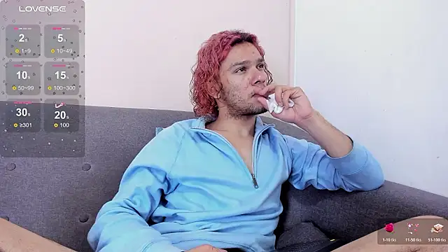 Snapshot of TAYSON_SCOTT chatting on February 9, 2026, 1:20 pm TAYSON SCOTT online show from February 9, 2026, 1:20 pm