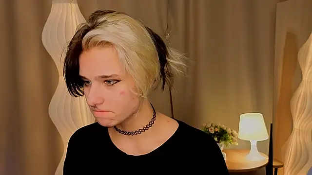 LizNostrand online show from December 19, 2025, 6:38 am